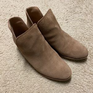 Lucky Brand suede booties size 7